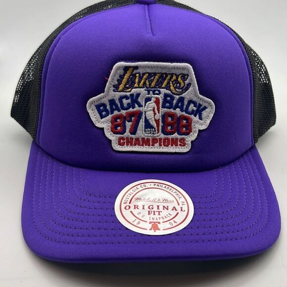 Mitchell & Ness Lakers NBA Finals Champions Classics Trucker Snapback Hat-‎ NWT - Picture 1 of 7